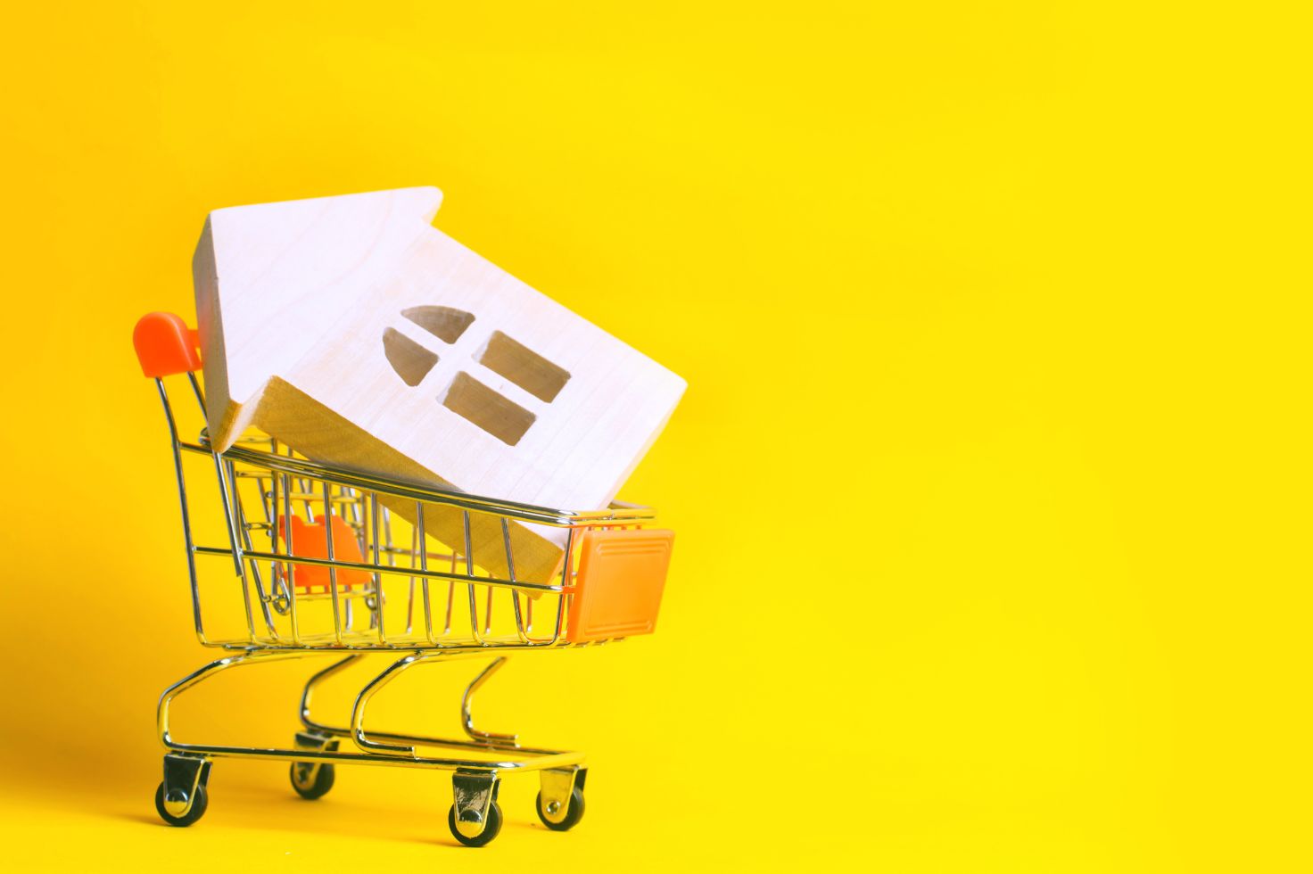 a wooden house is a shopping cart for in-house marketing